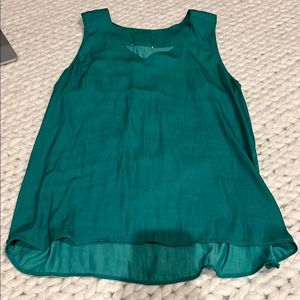 Green Sleeveless Women's Top